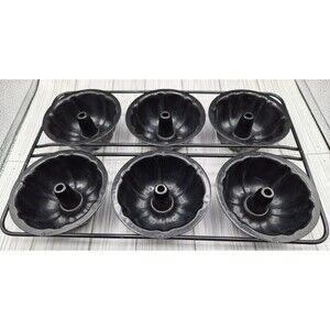 Norpro Mini Fluted Cake Pan Non-Stick 6 Linking Pans Bakeware Mold Round